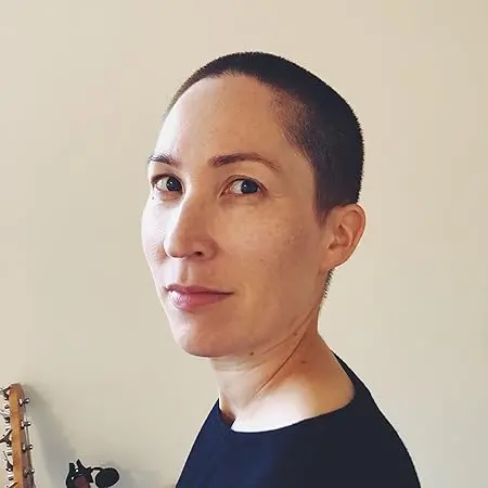 The Radiant Emperor Duology She Who Became The World and He Who Drowned The World author Shelley Parker-Chan