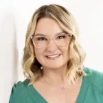 Instanbul Dreaming author Denise Derya Brandt smiling with blonde hair
